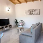 Thetis, The House Nafplio