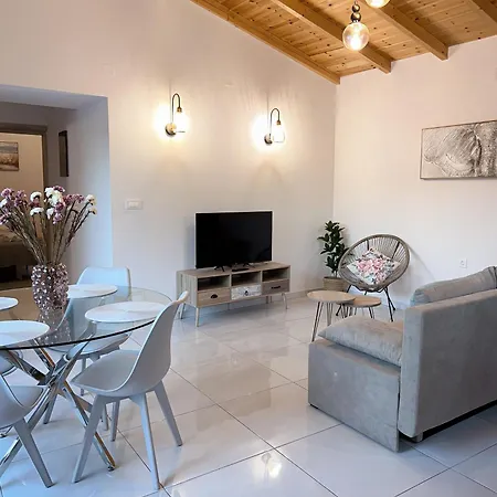 Thetis, The House Nafplio