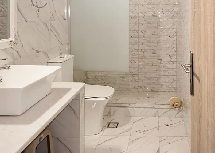 Thetis, The House Apartamento *